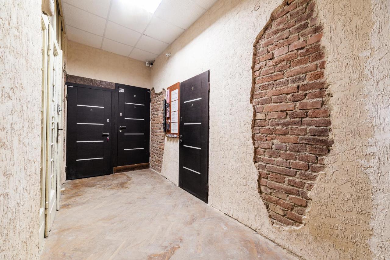 Затишні Смарт-Квартири В Історичному Центрі! Apartment Uzhhorod Exterior photo